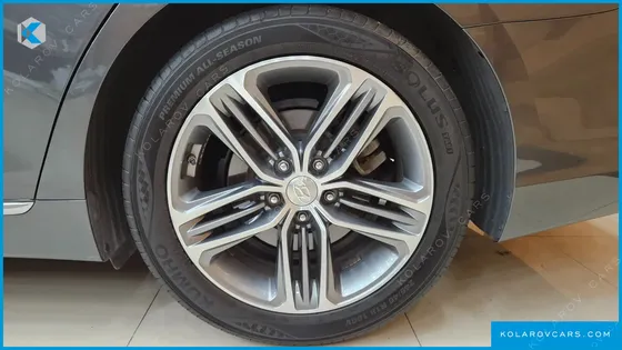 HYUNDAI GRANDEUR 3.0 PREMIUM