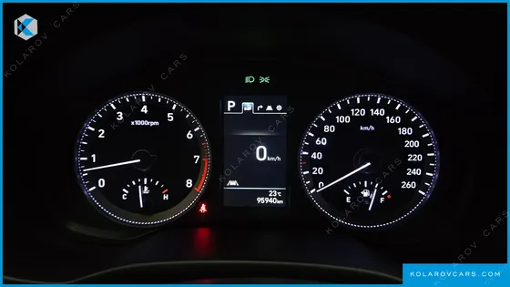 HYUNDAI GRANDEUR 3.0 LPI EXCLUSIVE (RENTAL CAR)