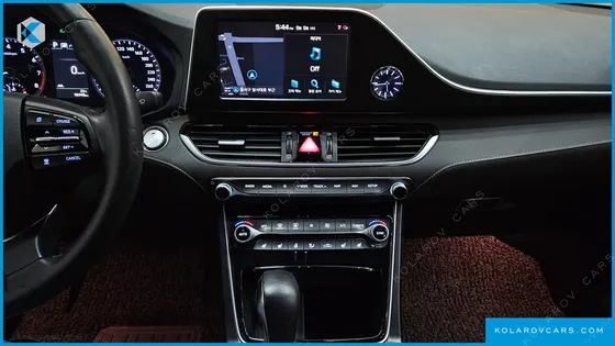 HYUNDAI GRANDEUR 3.0 LPI EXCLUSIVE (RENTAL CAR)