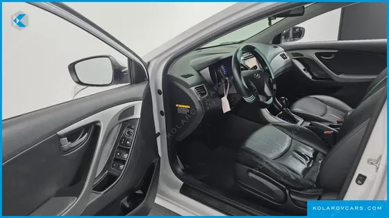 HYUNDAI ELANTRA (AVANTE) 1.6 GDI SMART