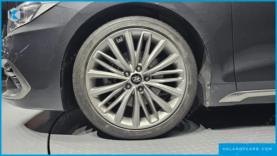 HYUNDAI GRANDEUR 2.4 PREMIUM