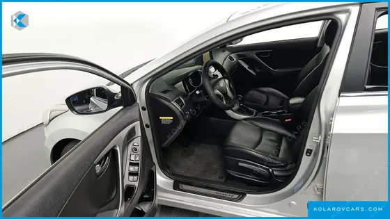 HYUNDAI ELANTRA (AVANTE) 1.6 GDI SMART