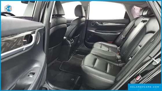 HYUNDAI GRANDEUR 3.0 MODREN BASIC (RENTAL CAR)