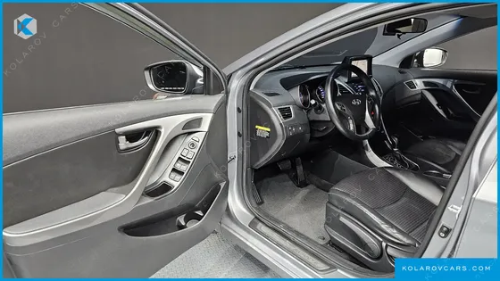 HYUNDAI ELANTRA (AVANTE) 1.6 GDI SMART