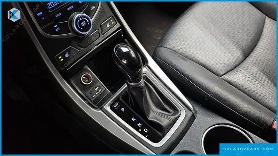 HYUNDAI ELANTRA (AVANTE) 1.6 GDI SMART