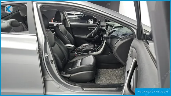 HYUNDAI ELANTRA (AVANTE) 1.6 GDI SMART