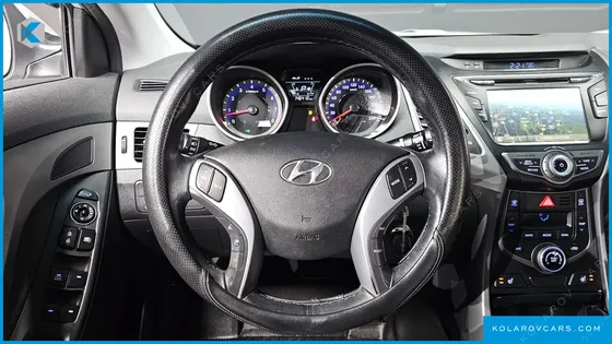 HYUNDAI ELANTRA (AVANTE) 1.6 GDI SMART