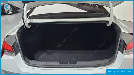 HYUNDAI ELANTRA (AVANTE) 1.6