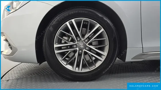 HYUNDAI GRANDEUR 2.4 PREMIUM