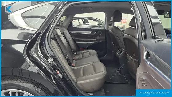 HYUNDAI GRANDEUR 2.4 PREMIUM
