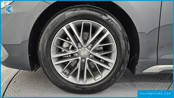 HYUNDAI GRANDEUR 2.4 MODERN