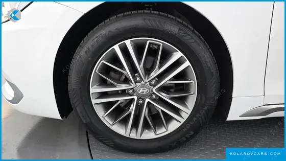 HYUNDAI GRANDEUR 3.0 LPI MODERN (RENTAL CAR)