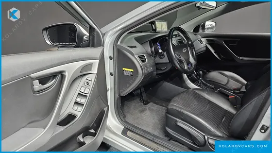 HYUNDAI ELANTRA (AVANTE) 1.6 GDI SMART