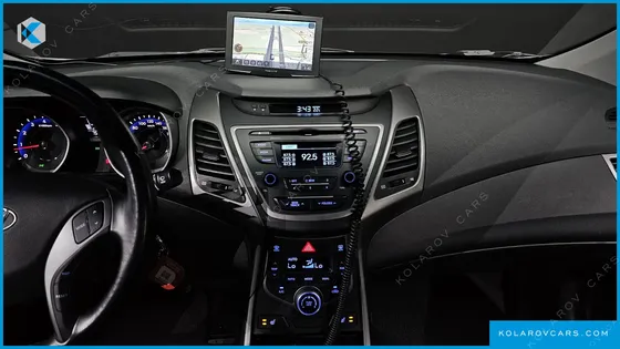 HYUNDAI ELANTRA (AVANTE) 1.6 GDI SMART
