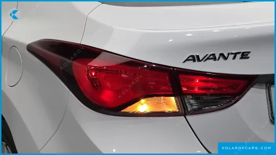 HYUNDAI ELANTRA (AVANTE) 1.6 GDI SMART