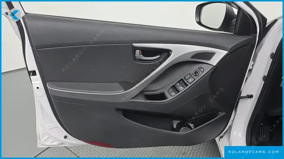 HYUNDAI ELANTRA (AVANTE) 1.6 GDI SMART