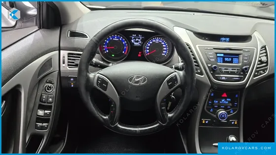 HYUNDAI ELANTRA (AVANTE) 1.6 GDI SMART