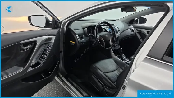 HYUNDAI ELANTRA (AVANTE) 1.6 GDI SMART