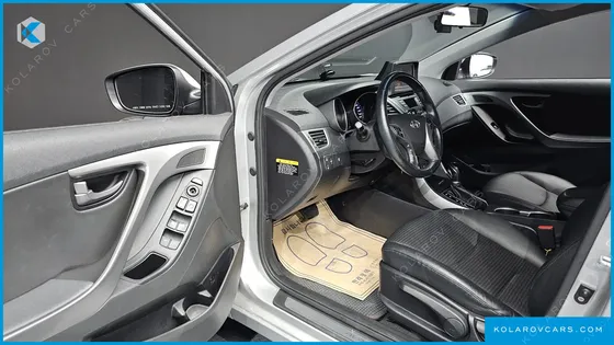 HYUNDAI ELANTRA (AVANTE) 1.6 GDI SMART