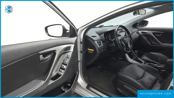 HYUNDAI ELANTRA (AVANTE) 1.6 GDI SMART
