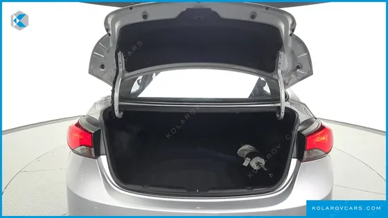 HYUNDAI ELANTRA (AVANTE) 1.6 GDI SMART