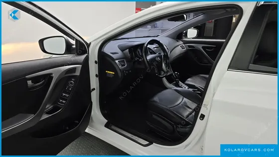 HYUNDAI ELANTRA (AVANTE) 1.6 GDI SMART