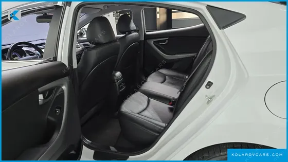 HYUNDAI ELANTRA (AVANTE) 1.6 GDI SMART