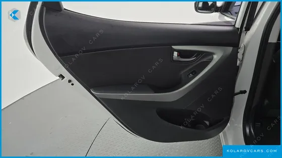 HYUNDAI ELANTRA (AVANTE) 1.6 GDI SMART