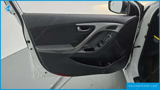 HYUNDAI ELANTRA (AVANTE) 1.6 GDI SMART
