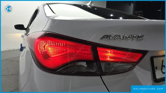 HYUNDAI ELANTRA (AVANTE) 1.6 VGT MODERN