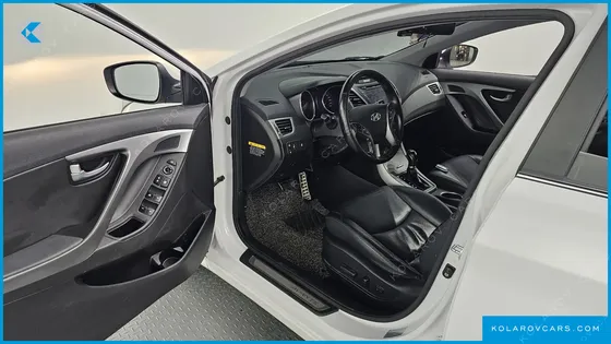 HYUNDAI ELANTRA (AVANTE) 1.6 GDI 10 MILLION LIMITED