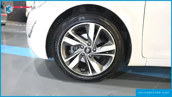 HYUNDAI ELANTRA (AVANTE) 1.6 GDI 10 MILLION LIMITED
