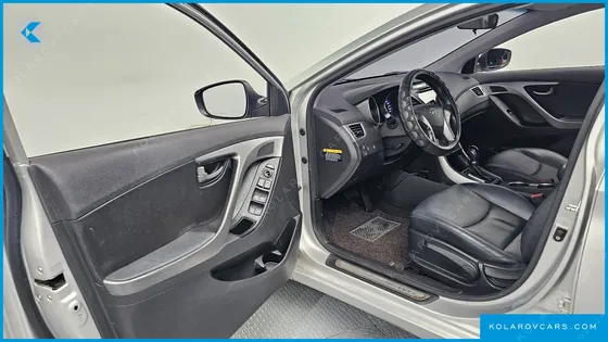 HYUNDAI ELANTRA (AVANTE) 1.6 GDI SMART