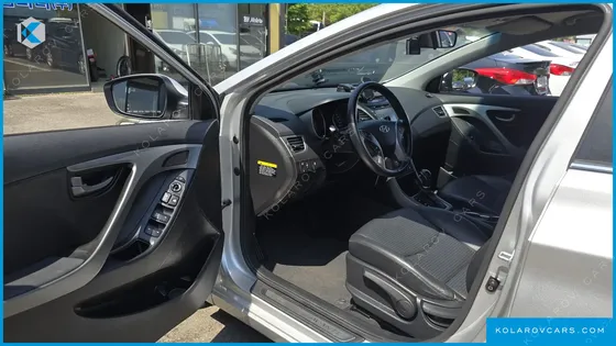 HYUNDAI ELANTRA (AVANTE) 1.6 GDI SMART