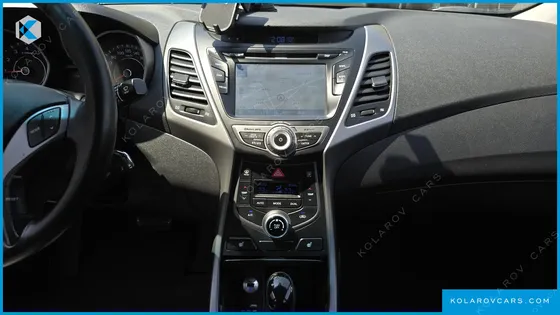 HYUNDAI ELANTRA (AVANTE) 1.6 GDI SMART