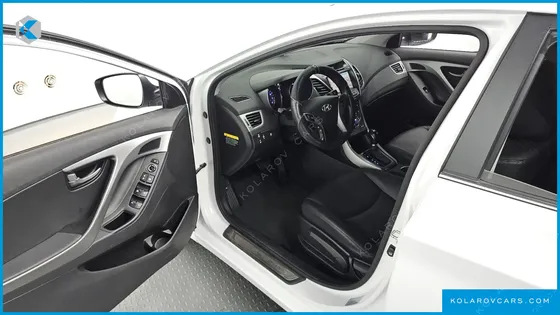 HYUNDAI ELANTRA (AVANTE) 1.6 GDI SMART