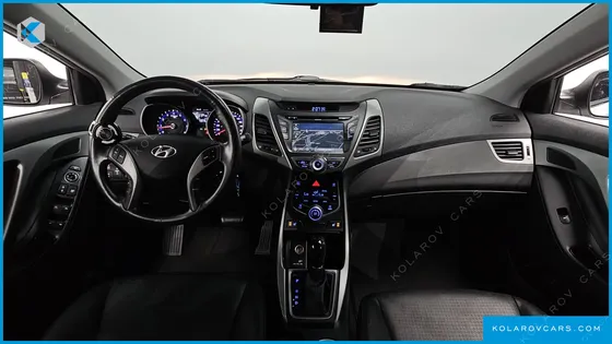 HYUNDAI ELANTRA (AVANTE) 1.6 GDI SMART