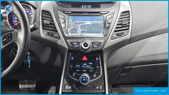 HYUNDAI ELANTRA (AVANTE) 1.6 GDI SMART