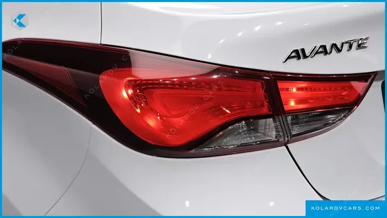 HYUNDAI ELANTRA (AVANTE) 1.6 GDI SMART