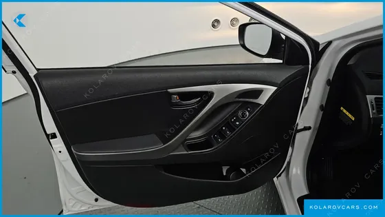 HYUNDAI ELANTRA (AVANTE) 1.6 GDI SMART