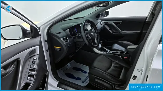 HYUNDAI ELANTRA (AVANTE) 1.6 GDI SMART
