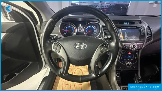 HYUNDAI ELANTRA (AVANTE) 1.6 VGT SMART