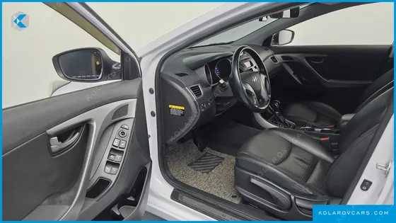 HYUNDAI ELANTRA (AVANTE) 1.6 GDI SMART