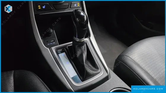 HYUNDAI ELANTRA (AVANTE) 1.6 GDI SMART