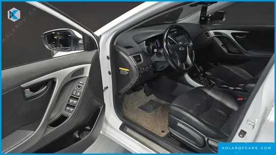 HYUNDAI ELANTRA (AVANTE) 1.6 GDI SMART