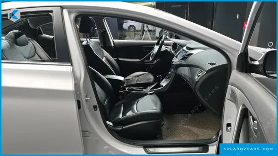 HYUNDAI ELANTRA (AVANTE) 1.6 GDI SMART
