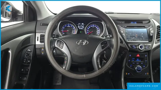 HYUNDAI ELANTRA (AVANTE) 1.6 GDI SMART