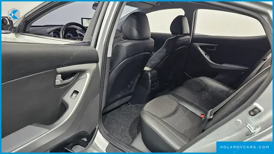 HYUNDAI ELANTRA (AVANTE) 1.6 GDI SMART