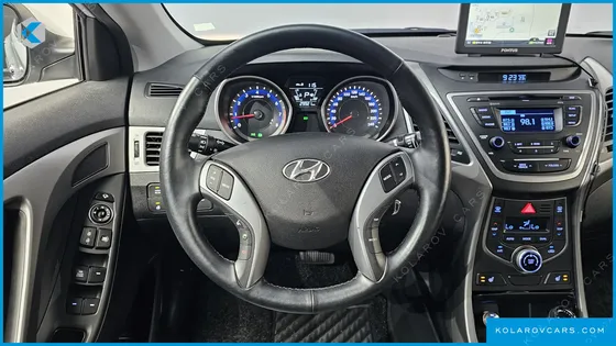 HYUNDAI ELANTRA (AVANTE) 1.6 GDI SMART