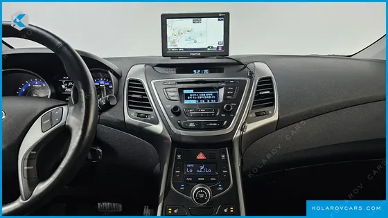 HYUNDAI ELANTRA (AVANTE) 1.6 GDI SMART